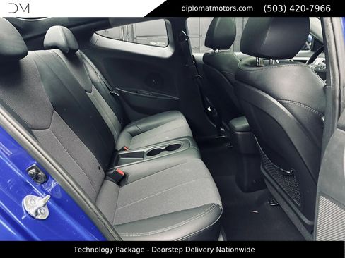 Used 2014 Hyundai Veloster w/ Technology Package 03 FWD image 21