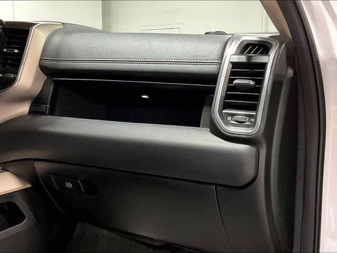 Used 2021 RAM 1500 Laramie w/ Laramie Southwest Edition AWD/4WD image 19