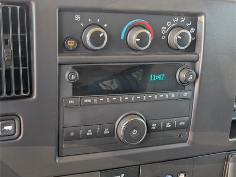 Used 2025 Chevrolet Express 3500 LS RWD image 24