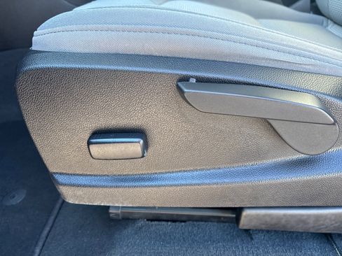 Used 2019 Chevrolet Colorado W/T image 15