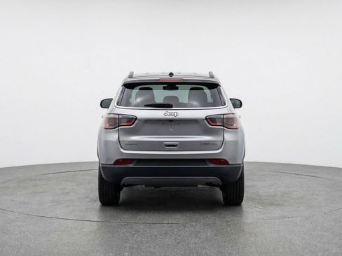 Used 2025 Jeep Compass Limited AWD/4WD image 7