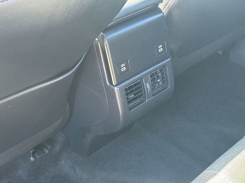 Used 2024 Toyota bZ4X XLE image 39