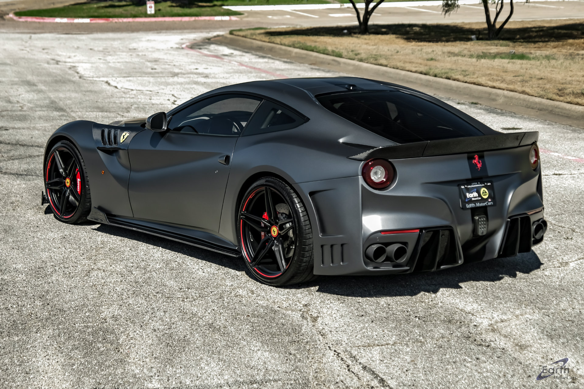 Used 2014 Ferrari F12 Berlinetta RWD image 15