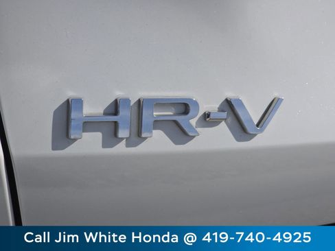 Certified 2023 Honda HR-V LX image 11