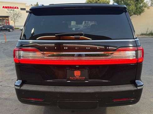 Used 2020 Lincoln Navigator L Reserve w/ Equipment Group 208A Reserve AWD/4WD image 13