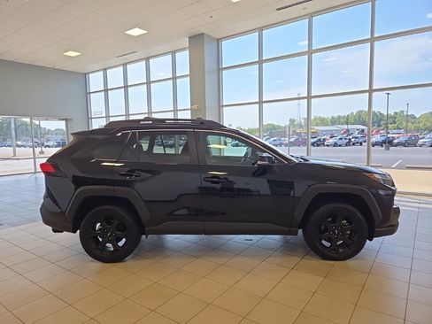 Certified 2022 Toyota RAV4 TRD Off-Road image 6