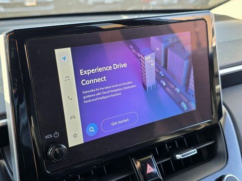 Used 2023 Toyota Corolla Cross XLE image 25