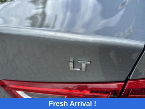Used 2023 Chevrolet Malibu LT FWD image 16