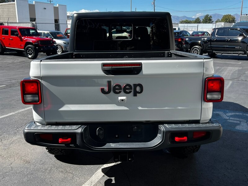 Used 2022 Jeep Gladiator Rubicon w/ Trailer Tow Package AWD/4WD image 6