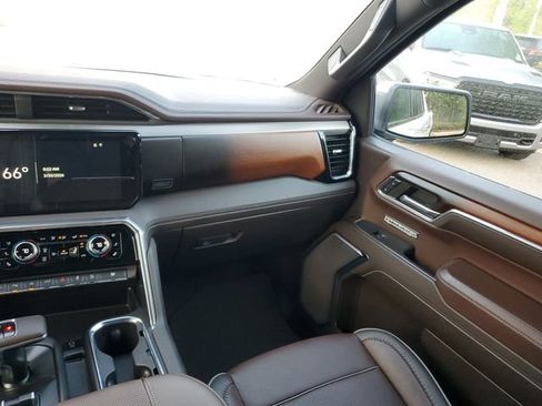 Used 2024 GMC Sierra 1500 Denali w/ Denali Reserve Package image 15