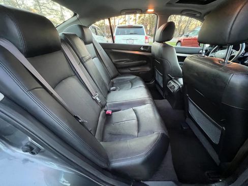 Used 2013 INFINITI G37 x Sedan w/ Premium Pkg image 13