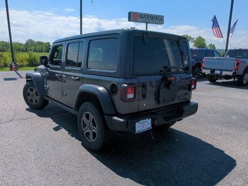 Used 2018 Jeep Wrangler Unlimited Sport S AWD/4WD image 15