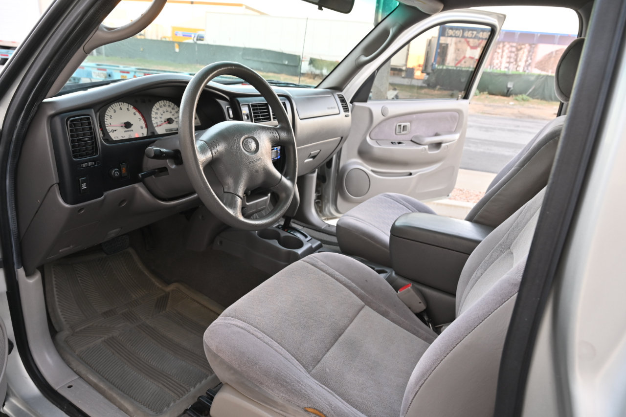 Used 2003 Toyota Tacoma PreRunner RWD image 10