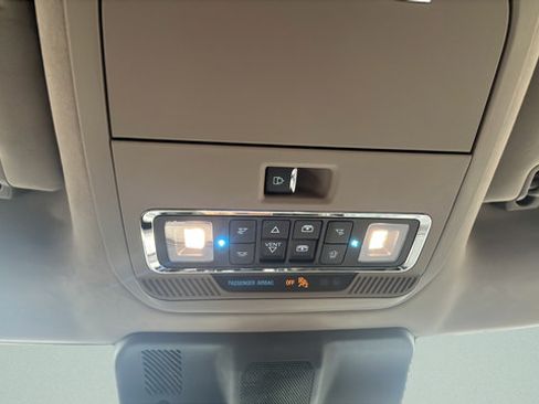 Used 2025 Ford F150 Platinum w/ Equipment Group 703A Plus AWD/4WD image 19