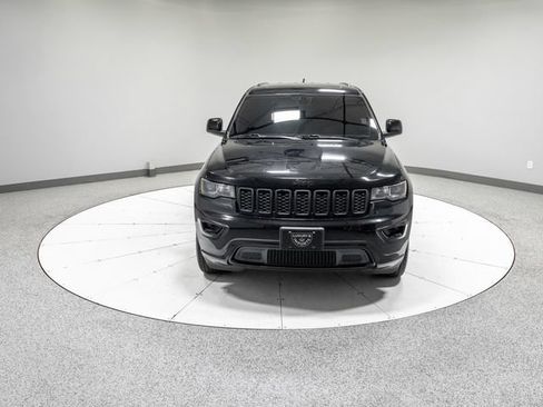 Used 2019 Jeep Grand Cherokee Altitude AWD/4WD image 27