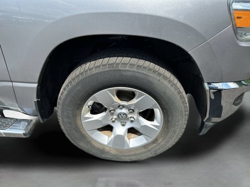 Used 2021 RAM 1500 Big Horn RWD image 28