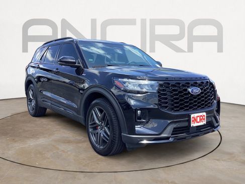 Used 2025 Ford Explorer ST-Line w/ Premium Package RWD image 7
