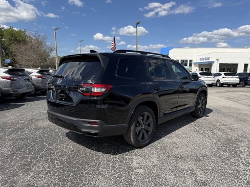 New 2026 Honda Pilot Sport image 4