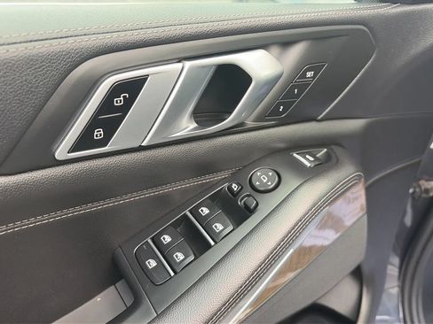 Used 2019 BMW X5 xDrive40i w/ Premium Package 2 AWD/4WD image 11