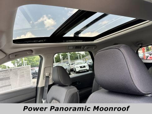 New 2025 Nissan Pathfinder SV w/ SV Premium Package image 11