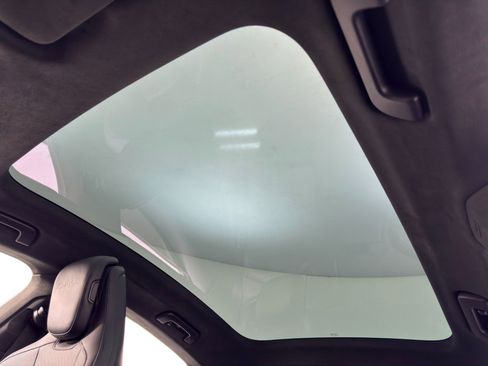 Used 2020 Porsche Taycan Turbo image 11