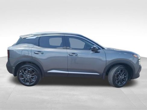 Certified 2025 Nissan Kicks SR w/ Illumination Package FWD image 9