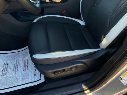 Used 2025 Buick Envision Sport Touring image 11