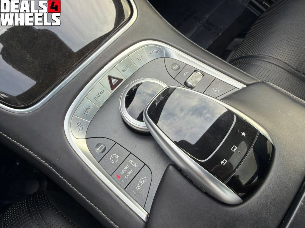 Used 2015 Mercedes-Benz S 63 AMG 4MATIC Sedan w/ Executive Rear Seat Package image 38