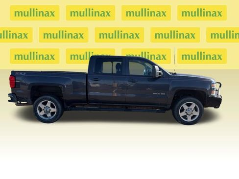 Used 2015 Chevrolet Silverado 2500 LT AWD/4WD image 11