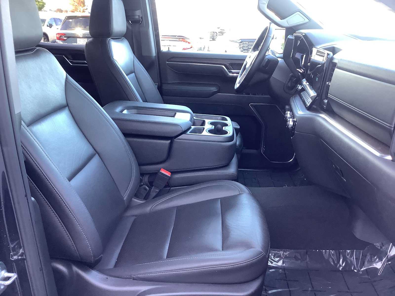 Used 2025 GMC Sierra 1500 SLT AWD/4WD image 15