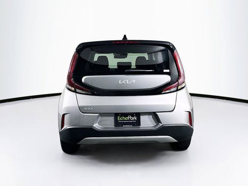 Used 2025 Kia Soul LX w/ LX Technology Package image 7