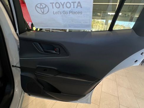 New 2026 Toyota Prius LE image 17