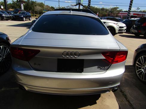 Used 2013 Audi A7 3.0T Premium Plus w/ Premium Plus Pkg image 2