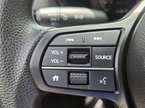 Used 2025 Honda CR-V LX image 24