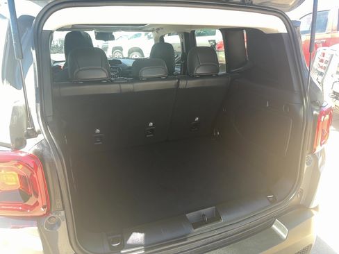 Used 2023 Jeep Renegade Trailhawk w/ Sun/Sound Group AWD/4WD image 24