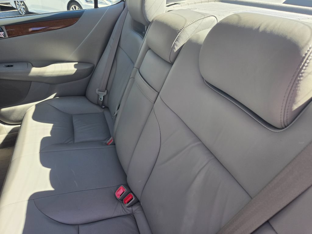 Used 2005 Lexus ES 330 FWD image 26