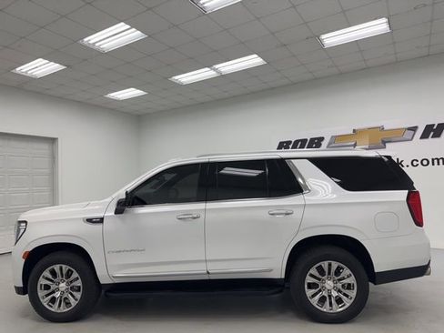 Used 2021 GMC Yukon Denali AWD/4WD image 8