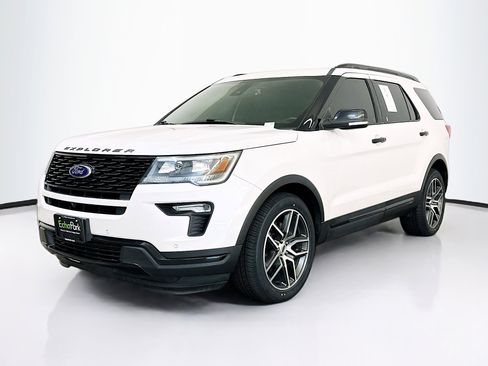 Used 2018 Ford Explorer Sport w/ Equipment Group 401A image 3