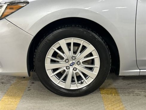 Used 2017 Subaru Impreza 2.0i Premium image 10