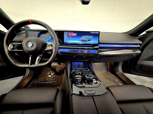 Used 2024 BMW i5 M60 w/ Premium Package image 12