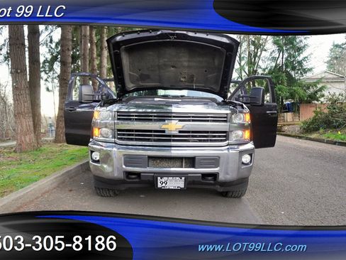 Used 2015 Chevrolet Silverado 2500 LT w/ LT Convenience Package image 27