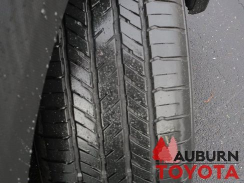 Used 2022 Subaru Crosstrek 2.0i Premium w/ Moonroof Package image 5