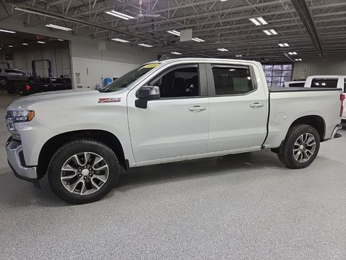Used 2019 Chevrolet Silverado 1500 LT w/ All-Star Edition image 3