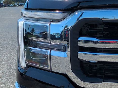 New 2025 Ford F150 Lariat w/ Equipment Group 502A High AWD/4WD image 8