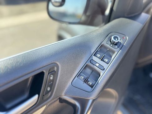 Used 2013 Volkswagen Tiguan SEL image 37