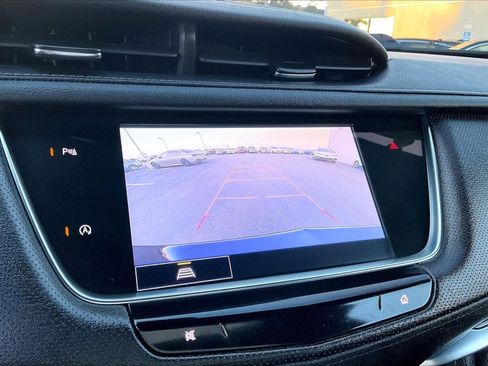 Used 2023 Cadillac XT5 Premium Luxury image 17
