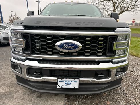 Used 2024 Ford F350 Lariat w/ Lariat Ultimate Package AWD/4WD image 11