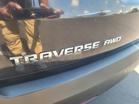 Used 2023 Chevrolet Traverse LT AWD/4WD image 27