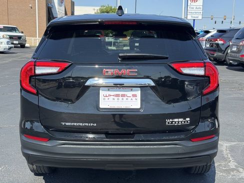 Used 2022 GMC Terrain SLE FWD image 6