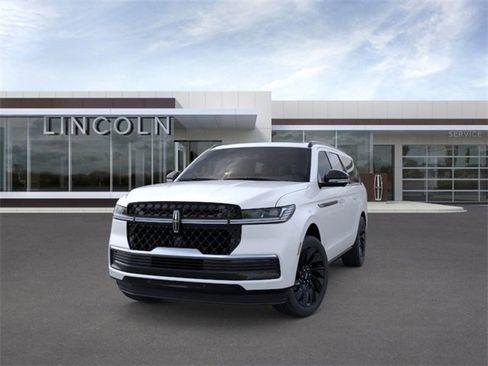 New 2025 Lincoln Navigator L Reserve w/ Jet Appearance Package image 2